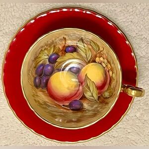 Mid-Century Aynsley Orchard 1034 UK Fine Bone China Peaches Tea Cup Saucer Set